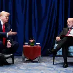 Trump e Lula se reúnem à margem da 47ª cúpula da Associação das Nações do Sudeste Asiático (Asean) em Kuala Lumpur, Malásia - 26/10/2025 | Foto: Evelyn Hockstein/Reuters