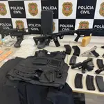 'Arsenal de guerra' apreendido com casal do PCC em São Paulo | Foto: Reprodução/Polícia Civil