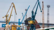 Indústria tem produção estagnada, estoques altos e recuo nos empregos no 3º trimestre