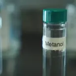 frasco de metanol