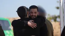 Irmãos gêmeos Gali e Ziv Berman, de 28 anos, se reencontram - 13/10/2025 | Foto: Divulgação/Governo de Israel