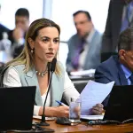 Congresso aprova projeto que criminaliza a misoginia como forma de discriminação na Lei do Racismo