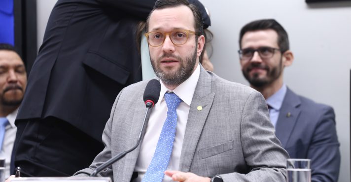 Filipe Barros