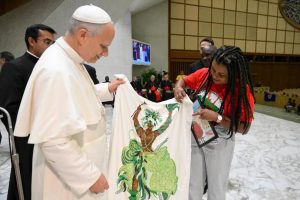 Papa Leão XIV recebe MST no Vaticano