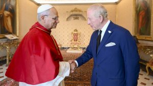 A visita marca o primeiro encontro de Charles III com o papa Leão XIV, eleito em maio deste ano | Foto: Divulgação/Palácio de Buckingham