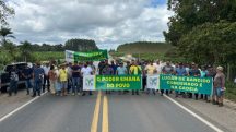 Os manifestantes afirmaram que o bloqueio da rodovia foi parcial, com liberação do trânsito a cada 10 minutos | Foto: Reprodução