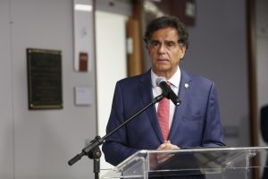 presidente do tst altos salários