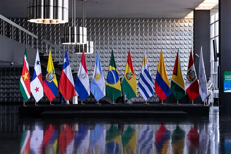 Bandeiras de países do Mercosul