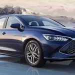 Ao longo de 2025, a BYD já ultrapassou a marca de 210 mil carros elétricos e híbridos plug-in recolhidos para reparos | Foto: Divulgação/BYD