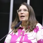 A deputada federal Bia Kicis (PL/DF): no Senado para fazer prevalecer a Constituição | Foto: Divulgação/Câmara dos Deputados