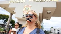 Manifestante durante protesto contra prisão da Bolsonaro | Foto: Valter Campanato/Agência Brasi