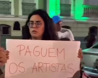Vestidos de animais, os artistas se apresentaram em um espetáculo cronoecológico que marcou o começo da COP30 | Foto: Reprodução/Redes sociais