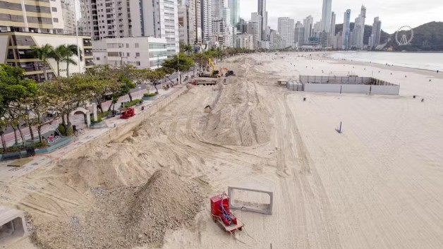 O objetivo é garantir maior segurança e conforto aos frequentadores das praias de Balneário Camboriú, especialmente com a proximidade do verão | Foto: Divulgação/Prefeitura de Balneário Camboriú