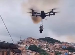 Comando Vermelho (CV) utilizou drones com bombas para atingir a polícia, na semana passada