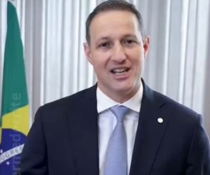 Guilherme Derrite (PP/SP), durante vídeo em que critica a postura da Polícia Federal | Foto: Reprodução/@DerriteSP