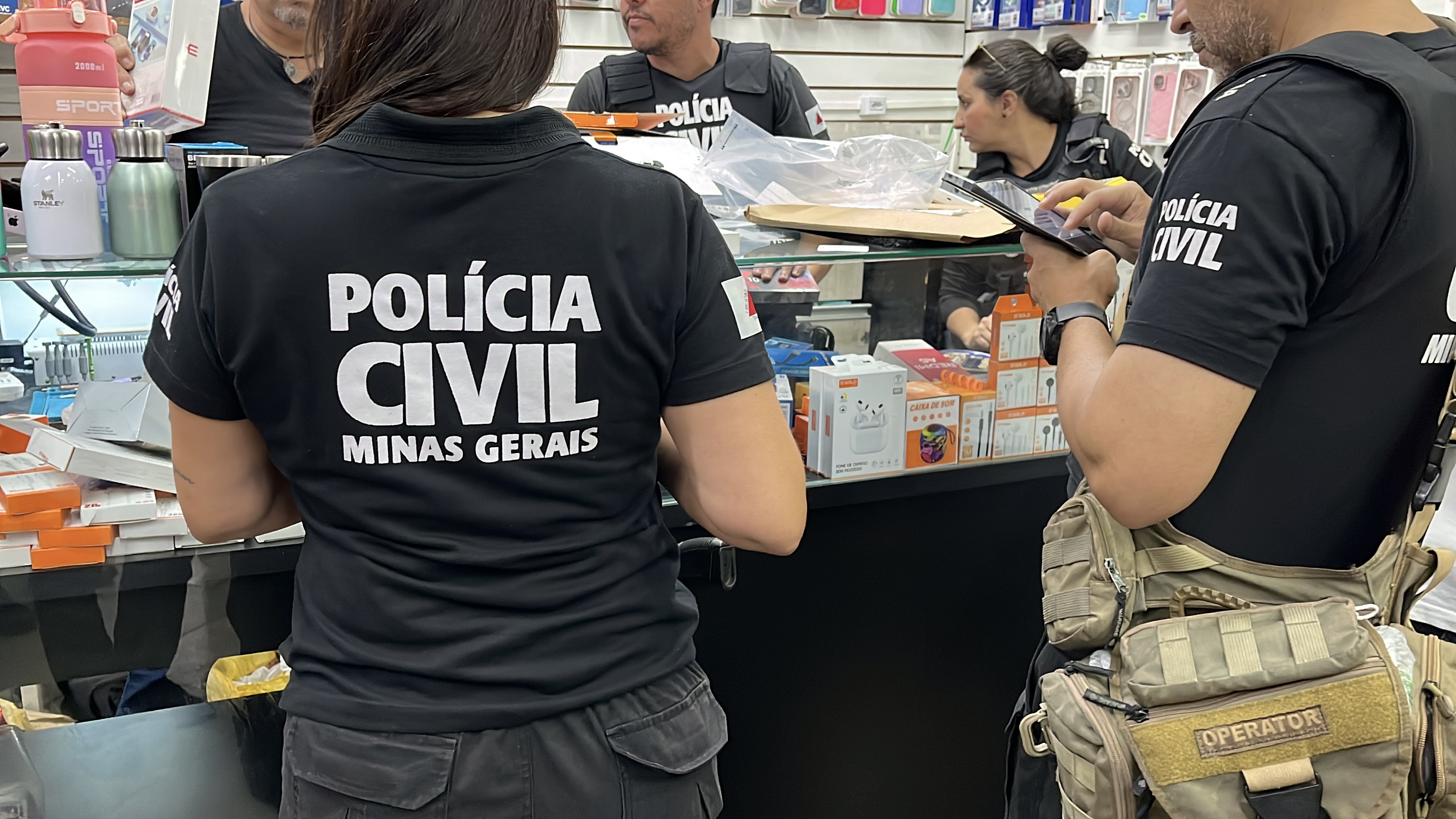 Polícia investiga desaparecimento de 220 armas em delegacia de MG
