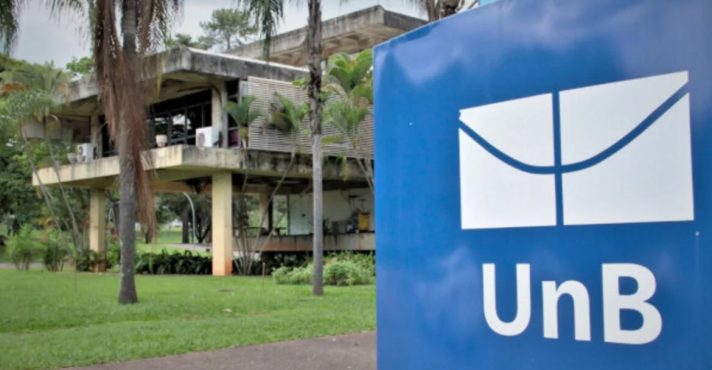Aluna da UnB é presa por xingar homem que entrou no banheiro feminino
