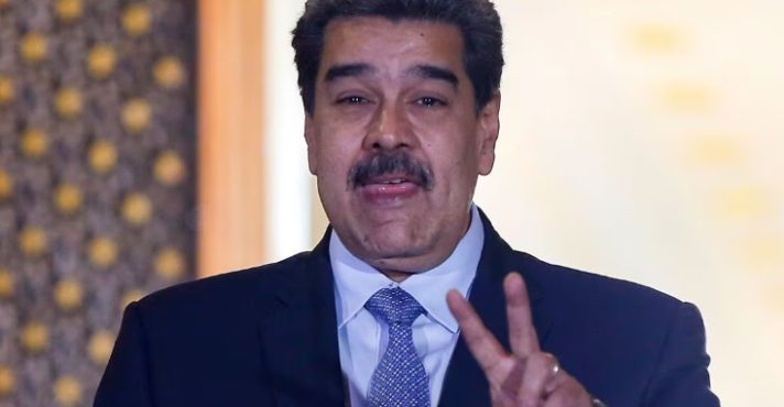 Maduro treina soldados para usarem flechas envenenadas contra os EUA