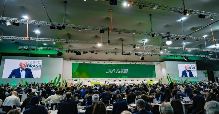 Lula no primeiro dia da Cúpula dos Líderes da COP30