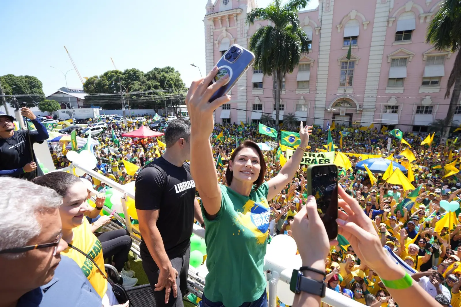 Michelle Bolsonaro no 7 de Setembro, nas manifestações pró-anistia | Foto: Reprodução/Twitter/X