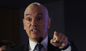 Alexandre de Moraes STF prisão Bolsonaro recursos defesa