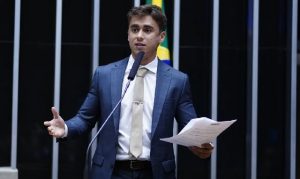 Deputado Nikolas Ferreira visita Jair Bolsonaro