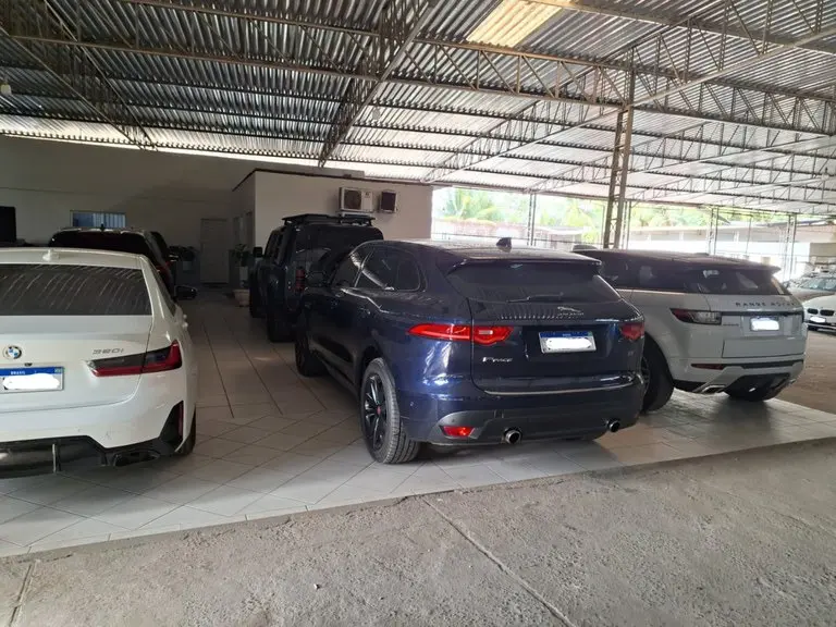 Carros de luxo apreendidos pela Polícia Federal durante a Operação Sem Desconto | Foto: Divulgação/PF