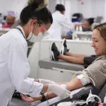 Jovem faz doação em unidade da Fundação Pró-Sangue, em São Paulo | Foto: Divulgação/Agência SP