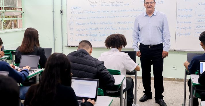 O professor Wagner Garcia Siqueira, da rede estadual de São Paulo: projeção global | Foto: Divulgação/Governo de SP