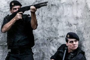 O filme Tropa de Elite retrata as operações do Bope contra as facções criminosas no Rio de Janeiro | Foto: Reprodução/Netflix