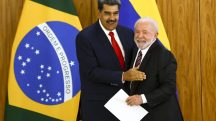O ditador da Venezuela, Nicolás Maduro, em encontro com Lula da Silva, seu aliado | Foto: Marcello Casal Jr/Agência Brasil