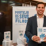 Autoridades do RJ lançam livro sobre combate à violência contra crianças e adolescentes