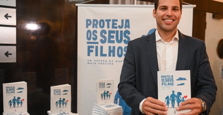 Autoridades do RJ lançam livro sobre combate à violência contra crianças e adolescentes