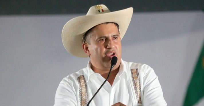 carlos manzo x presidente do méxico
