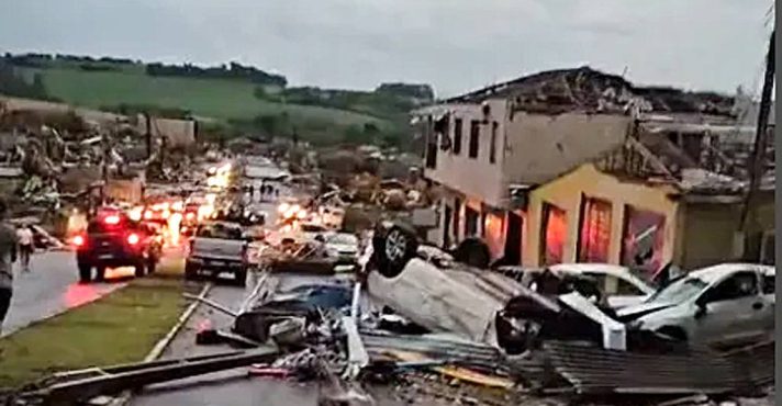 Temporal causa destruição em Rio Bonito do Iguaçu (PR), no final da tarde da sexta-feira 7 | Foto: Reprodução/Redes sociais