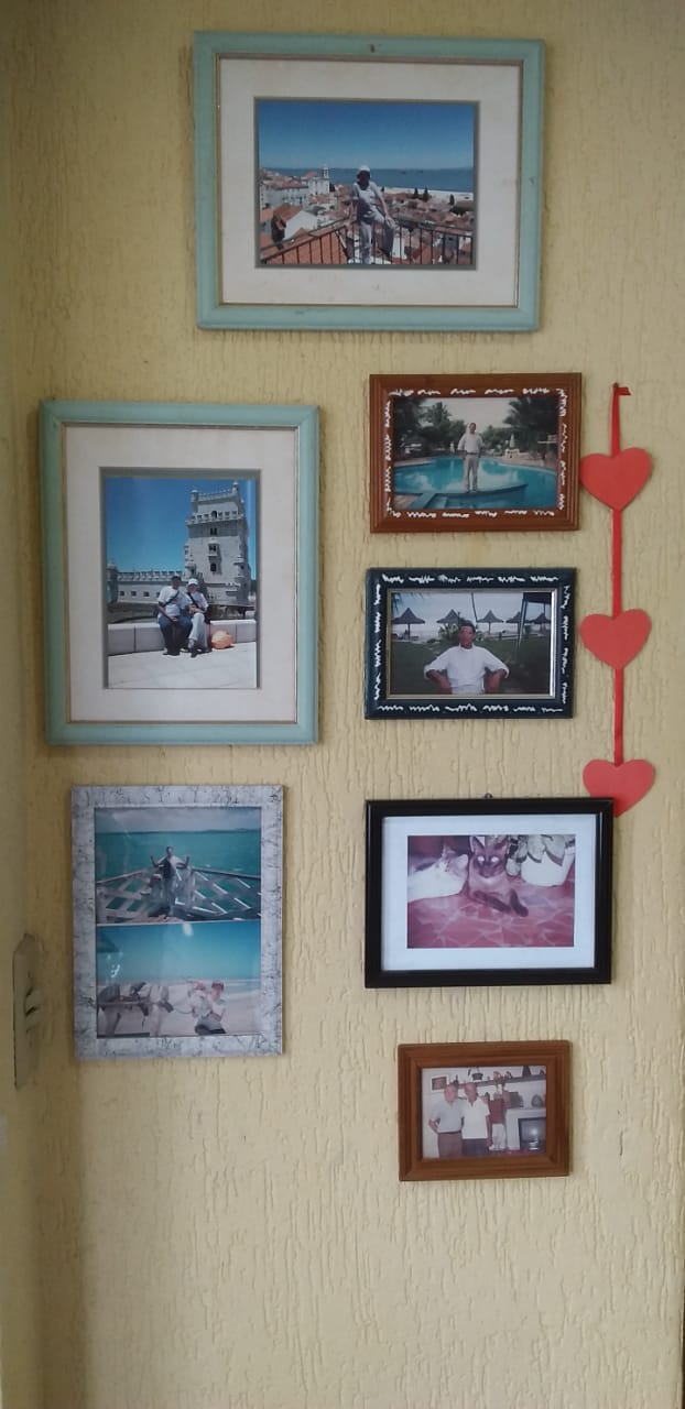 mural da parede da casa do seu geral e da dona márcia