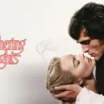 Pôster de O morro dos ventos uivantes revela Jacob Elordi e Margot Robbie com o Heathcliff e Catherine | Foto: Divulgação/Warner Bros.