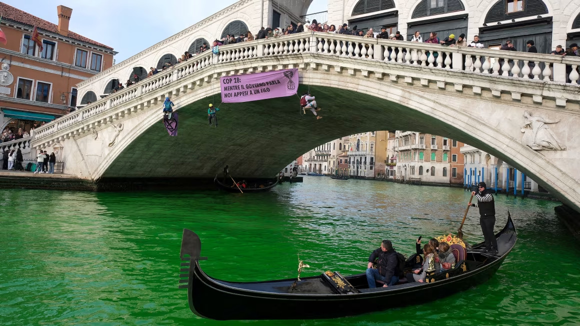Protesto em Veneza durante a COP28 | Foto: Reprodução