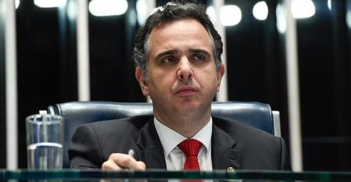 rodrigo pacheco fora do stf