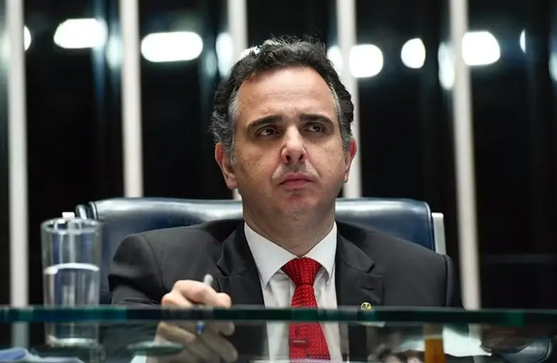 rodrigo pacheco fora do stf