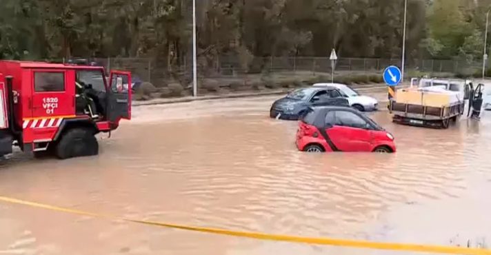 Tempestade Cláudia alagou avenidas em Portugal | Foto: Reprodução/Redes sociais