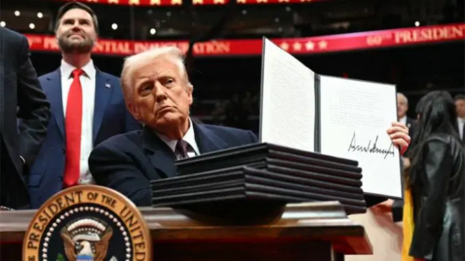 Trump assina ordem executiva em janeiro/2025, e reconhece apenas dois gêneros | Foto: Divulgação