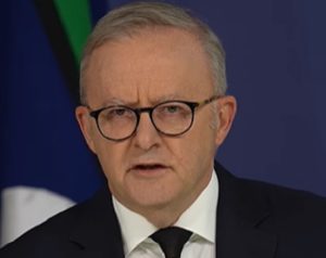 Anthony Albanese primeiro-ministro Austrália admite ataque antissemita