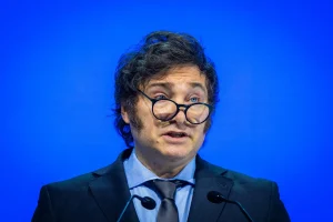 Com Milei, a Argentina diminuiu consideravelmente a inflação I Foto: World Economic Forum/Ciaran McCrickard