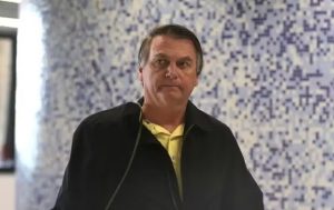Bolsonaro deixa UTI cirurgia Brasília