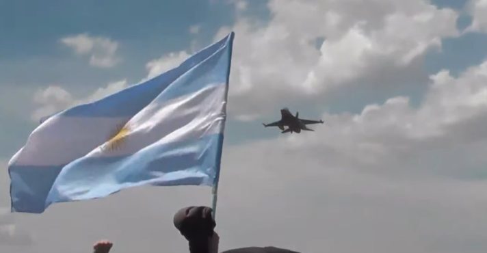 Jatos chegam à Argentina em negócio que movimentou US# 300 milhões com o aval dos EUA | Foto: Reprodução/X