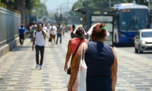 Último mês do ano deve ser marcado pelas tradicionais ondas de calor | Foto: Tomaz Silva/Agência Brasil