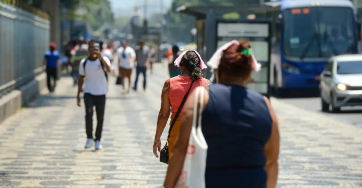 Último mês do ano deve ser marcado pelas tradicionais ondas de calor | Foto: Tomaz Silva/Agência Brasil