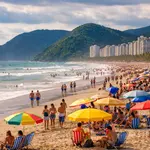 Banhistas aproveitam a onda de calor no litoral paulista | Foto: Reprodução/X