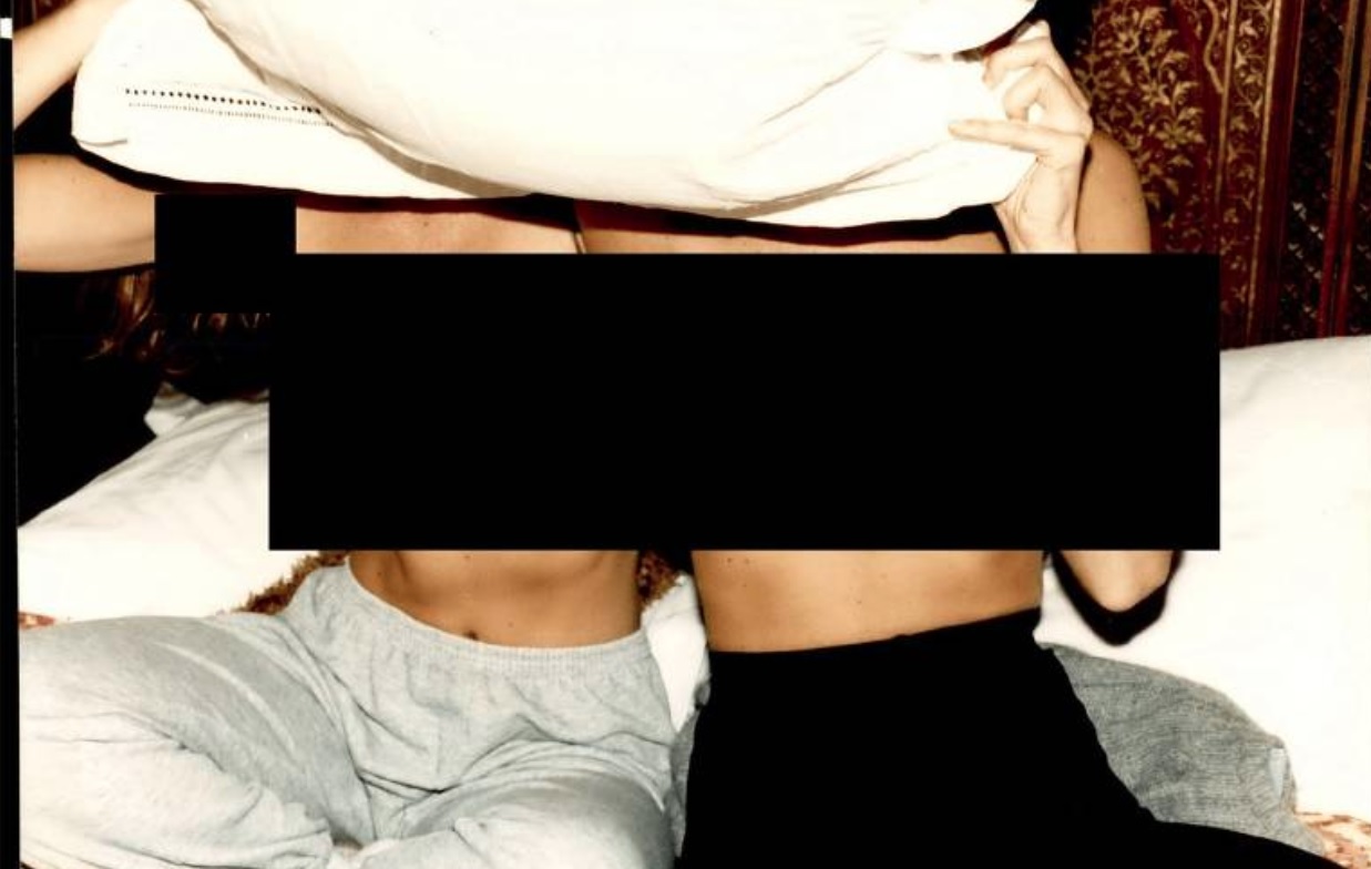 Parte do acervo inclui registros de viagens e imagens apreendidas em dispositivos eletrônicos do financista | Foto: Divulgação/Departamento de Justiça dos EUA
